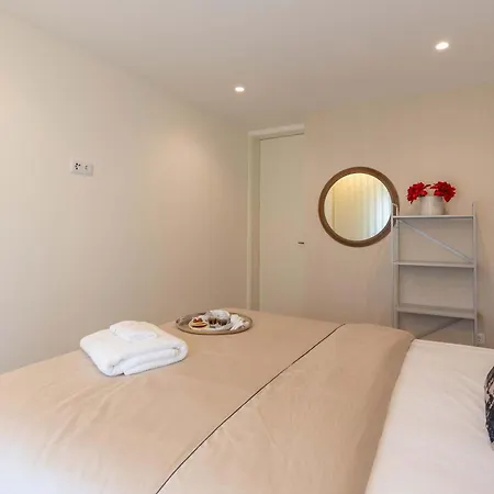 5-suite Coastal With Pool By Hostwise Villa